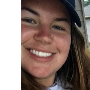 Meet your Posher, Caitlin